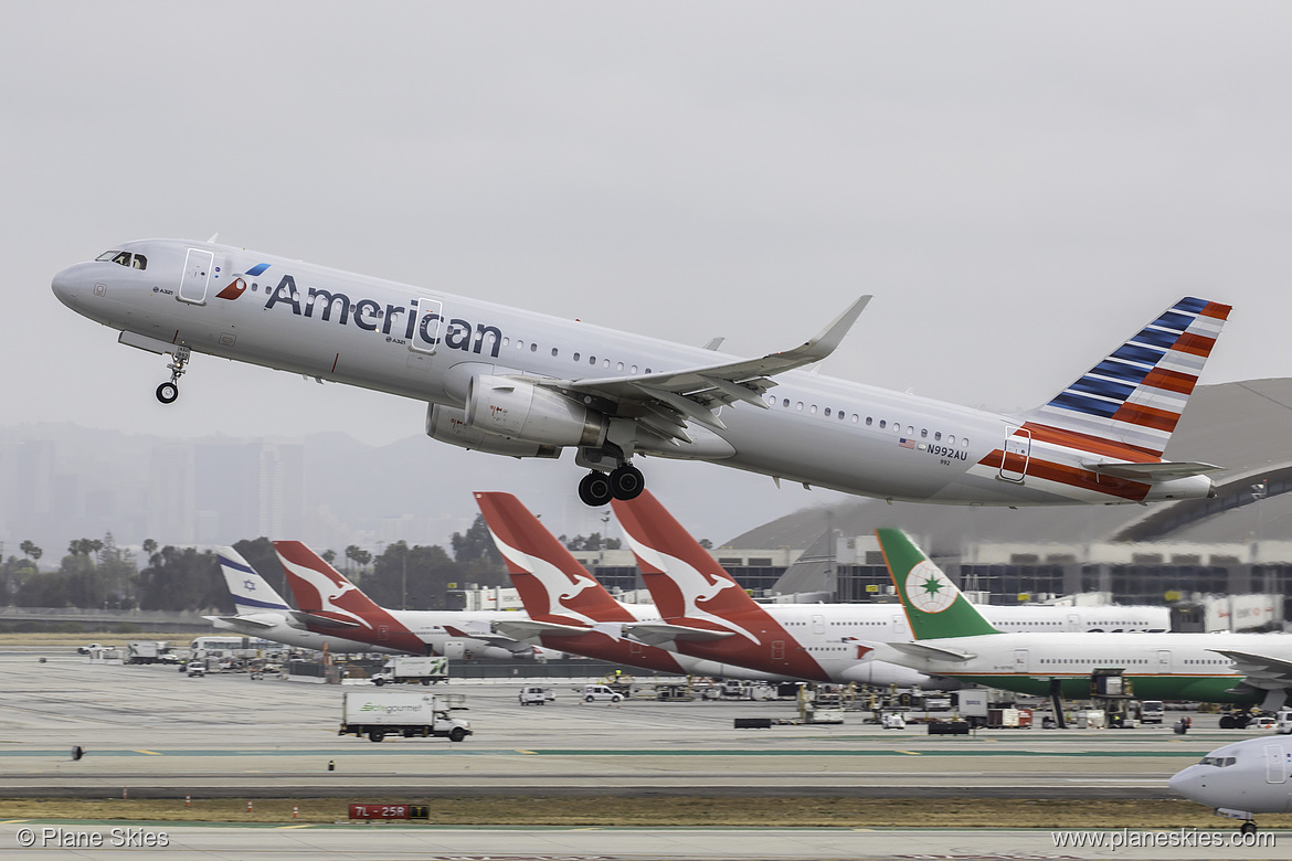 American Airlines Airbus A321-200 N992AU at Los Angeles International Airport (KLAX/LAX)