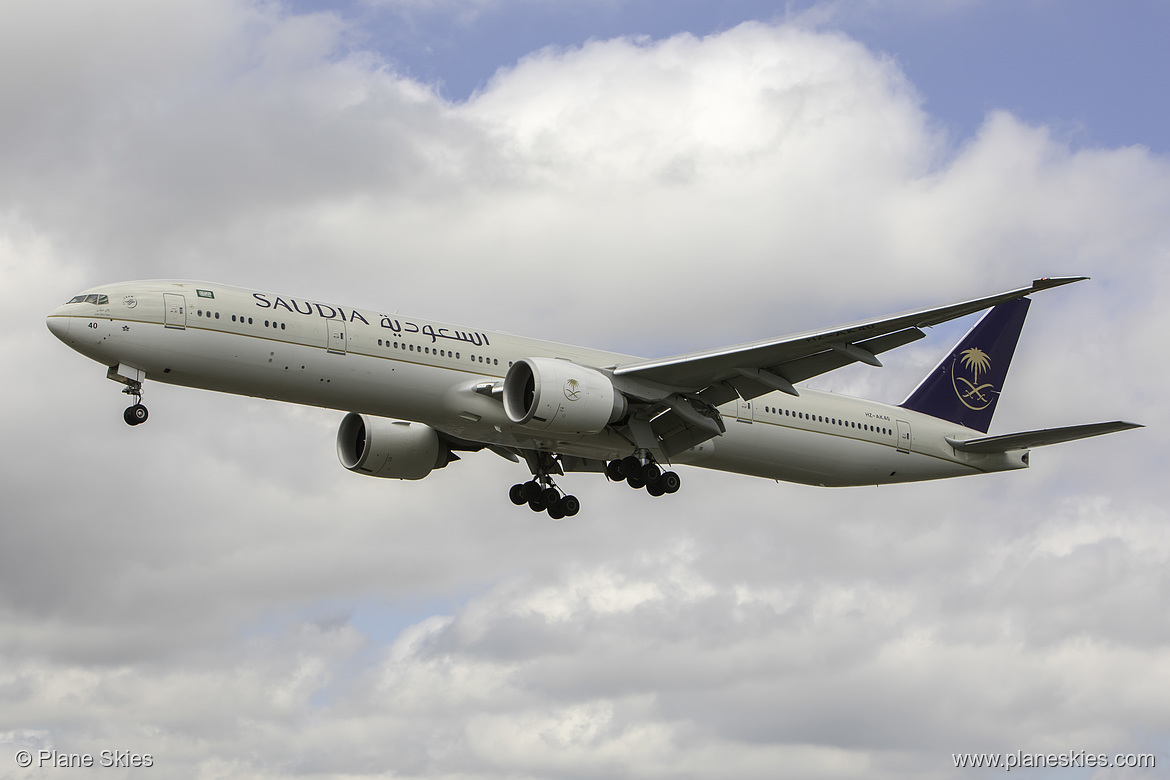 Saudia Boeing 777-300ER HZ-AK40 at London Heathrow Airport (EGLL/LHR)