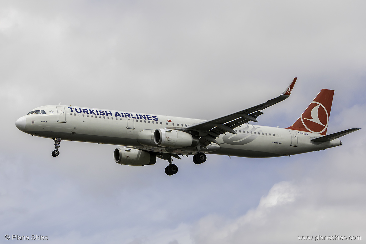 Turkish Airlines Airbus A321-200 TC-JSM at London Heathrow Airport (EGLL/LHR)