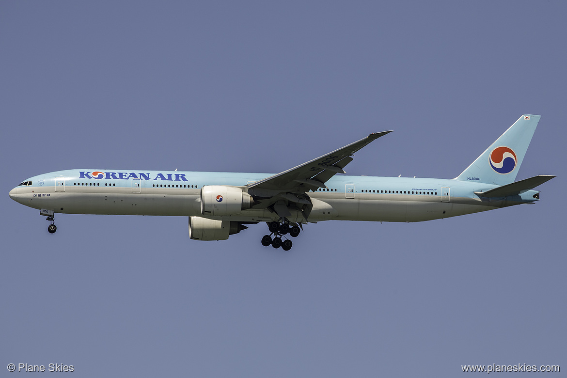 Korean Air Boeing 777-300ER HL8006 at San Francisco International Airport (KSFO/SFO)