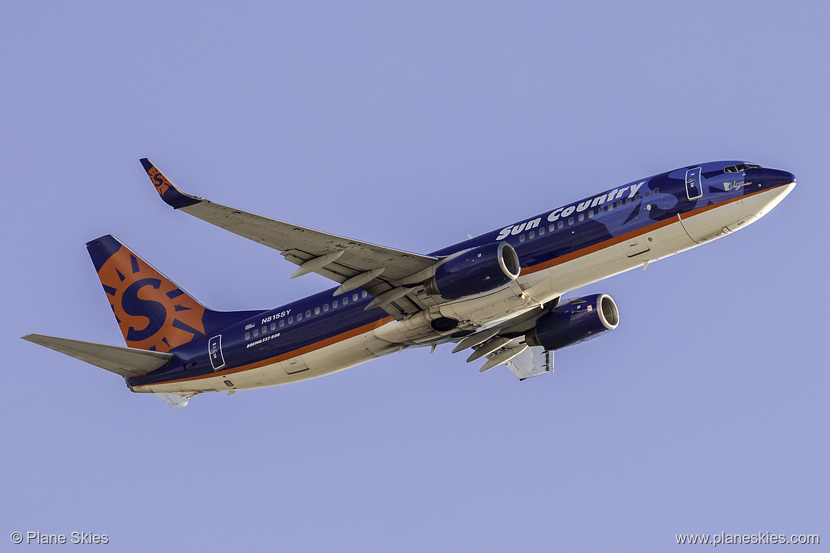 Sun Country Airlines Boeing 737-800 N815SY at San Francisco International Airport (KSFO/SFO)