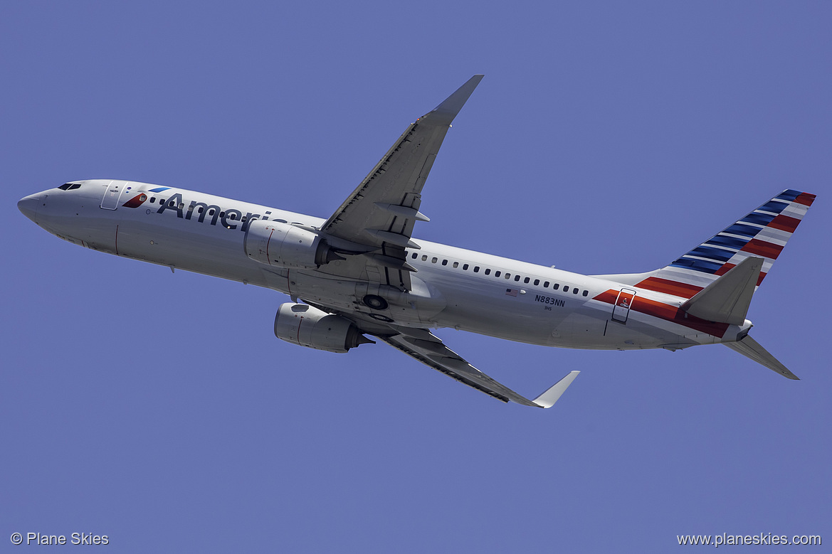 American Airlines Boeing 737-800 N883NN at San Francisco International Airport (KSFO/SFO)