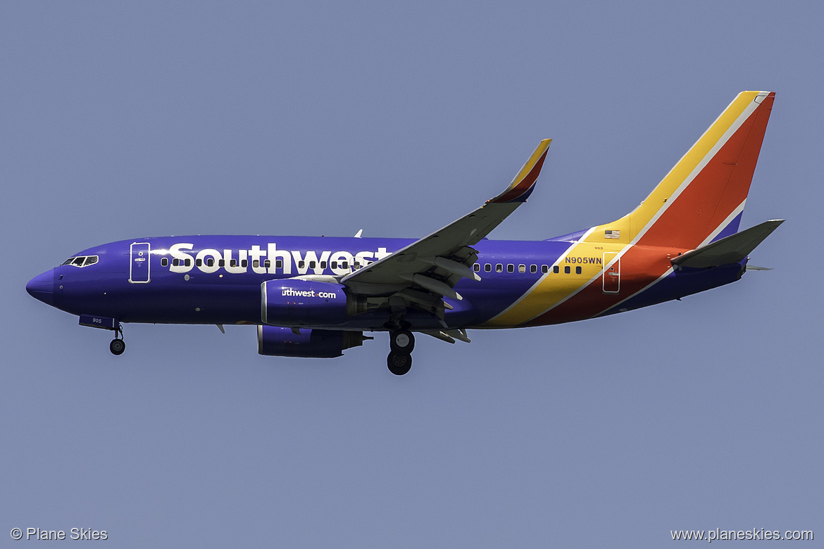 Southwest Airlines Boeing 737-700 N905WN at San Francisco International Airport (KSFO/SFO)