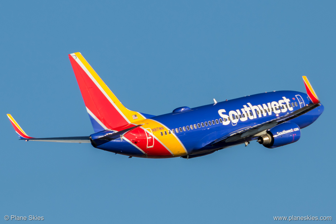 Southwest Airlines Boeing 737-700 N917WN at McCarran International Airport (KLAS/LAS)