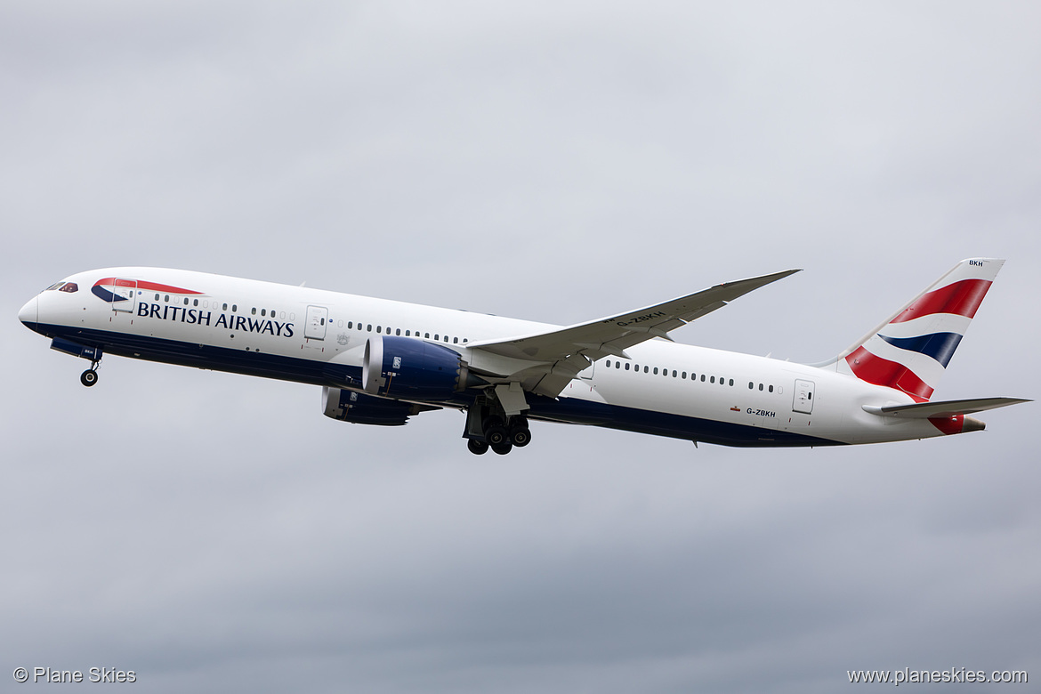 British Airways Boeing 787-9 G-ZBKH at London Heathrow Airport (EGLL/LHR)