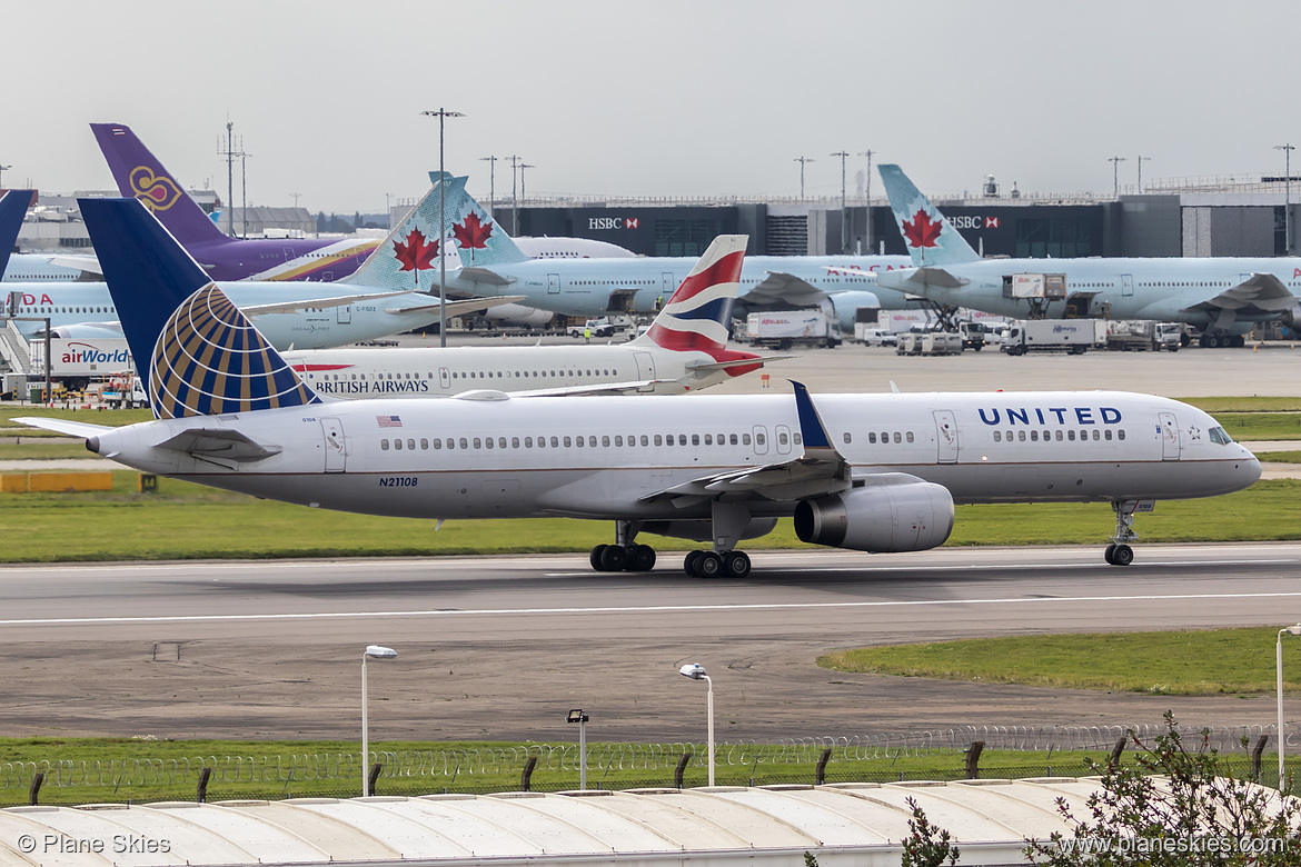 United Airlines Boeing 757-200 N21108 at London Heathrow Airport (EGLL/LHR)