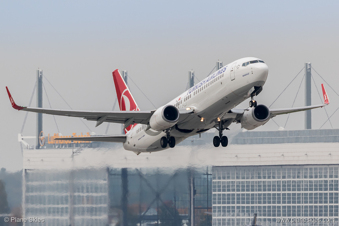 Turkish Airlines Boeing 737-800 TC-JGY at Munich International Airport (EDDM/MUC)