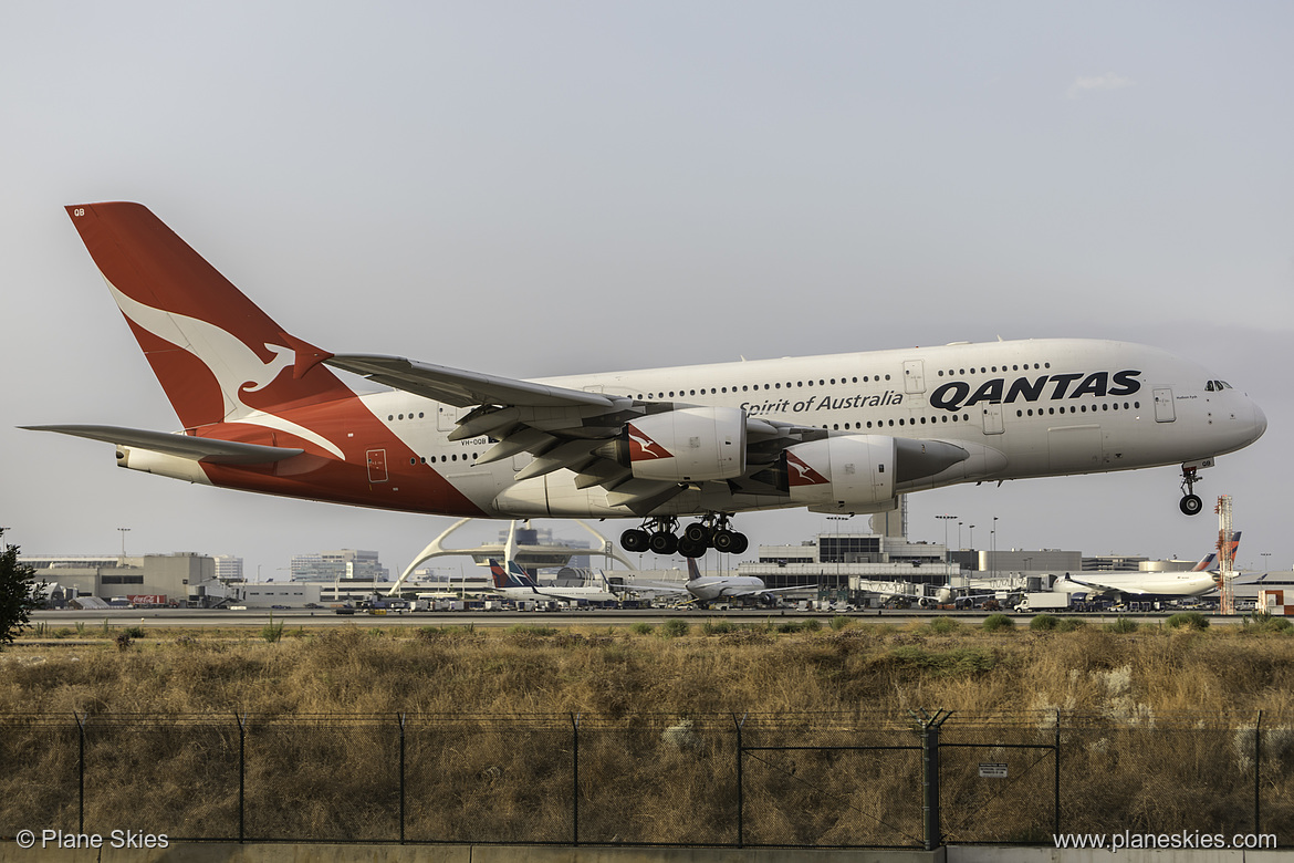 Qantas Airbus A380-800 VH-OQB at Los Angeles International Airport (KLAX/LAX)