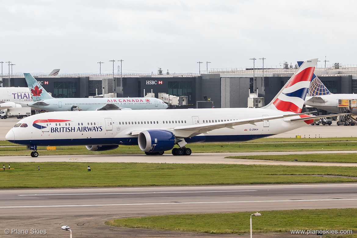 British Airways Boeing 787-9 G-ZBKH at London Heathrow Airport (EGLL/LHR)