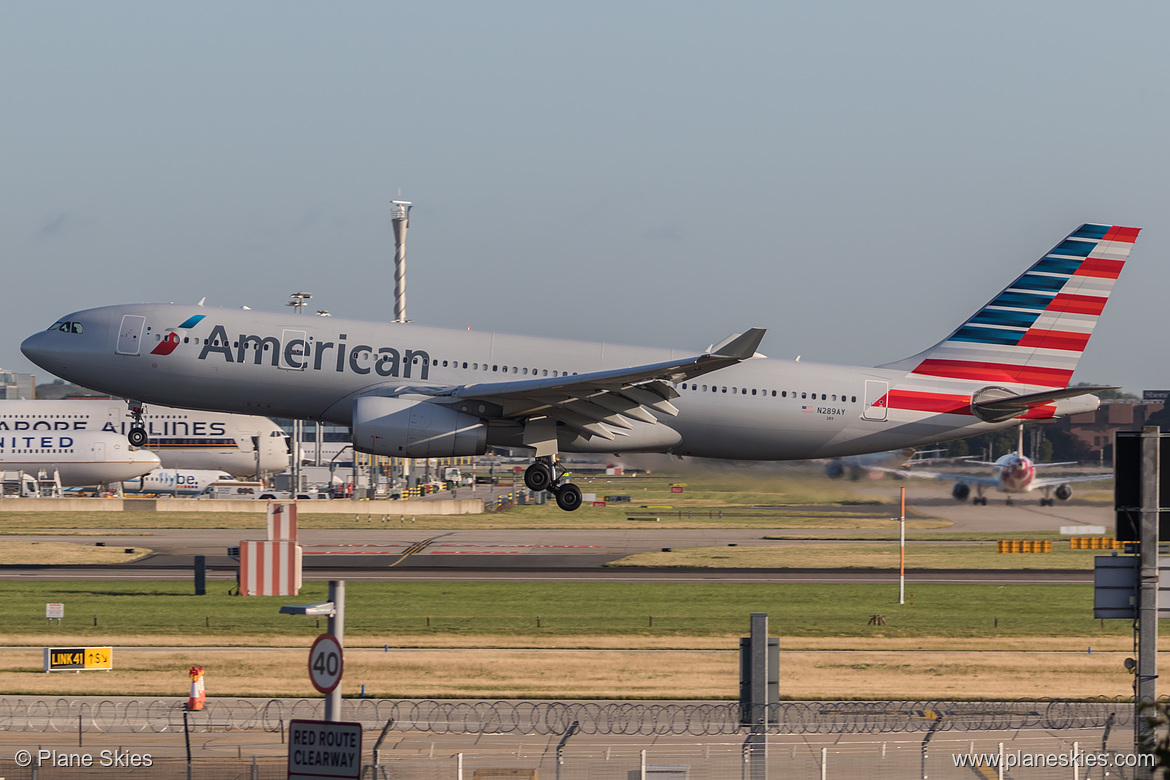 American Airlines Airbus A330-200 N289AY at London Heathrow Airport (EGLL/LHR)