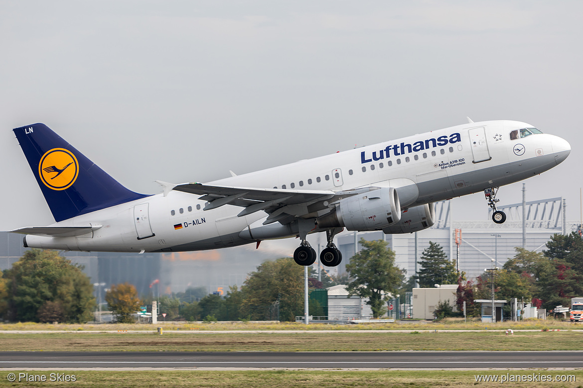 Lufthansa Airbus A319-100 D-AILN at Frankfurt am Main International Airport (EDDF/FRA)