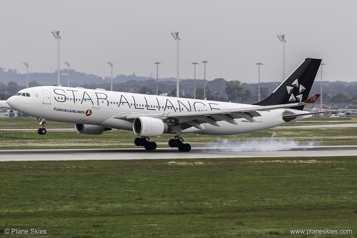 TAME Airbus A330-200 TC-LNB at Munich International Airport (EDDM/MUC)