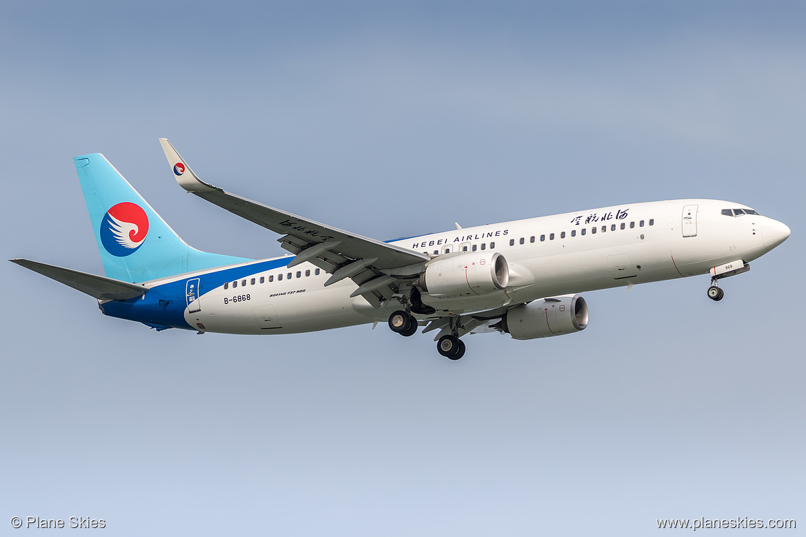 Hebei Airlines Boeing 737-800 B-6868 at Singapore Changi Airport (WSSS/SIN)