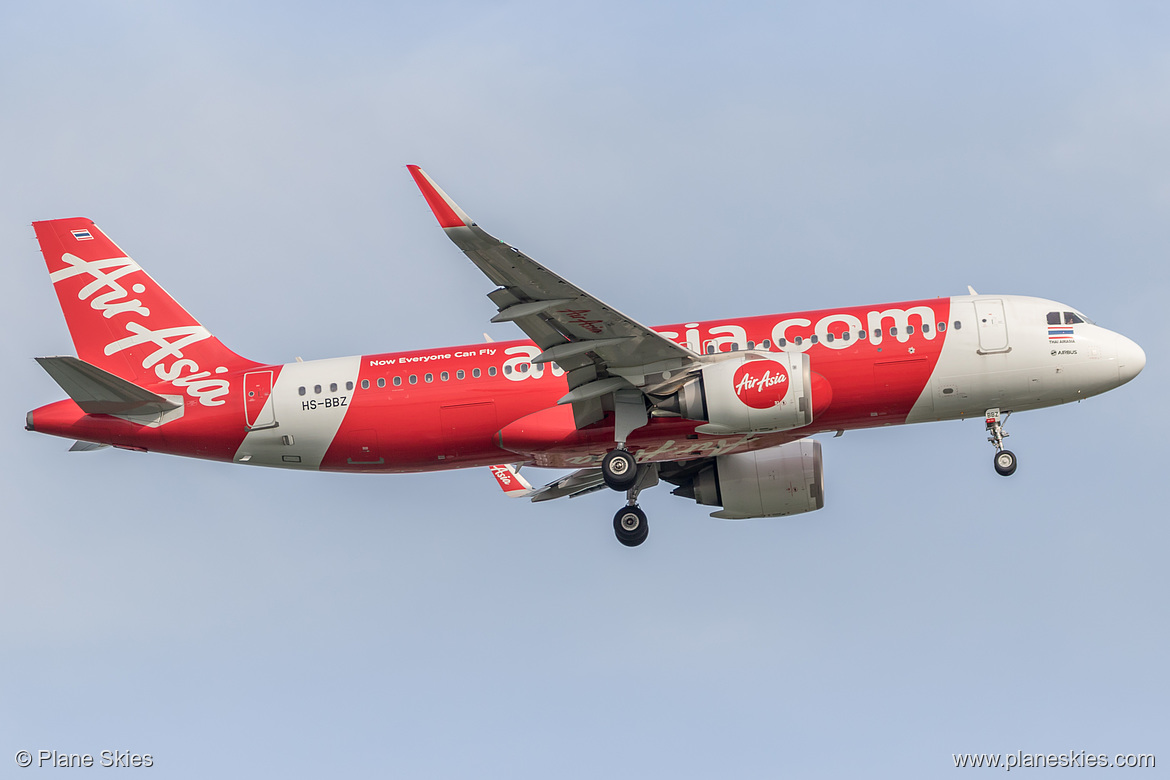 Thai AirAsia Airbus A320neo HS-BBZ at Singapore Changi Airport (WSSS/SIN)