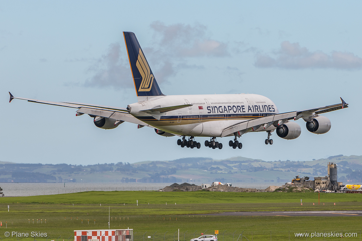 Singapore Airlines Airbus A380-800 9V-SKH at Auckland International Airport (NZAA/AKL)