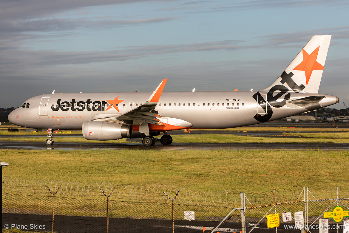 Jetstar Airways Airbus A320-200 VH-VFV at Sydney Kingsford Smith International Airport (YSSY/SYD)