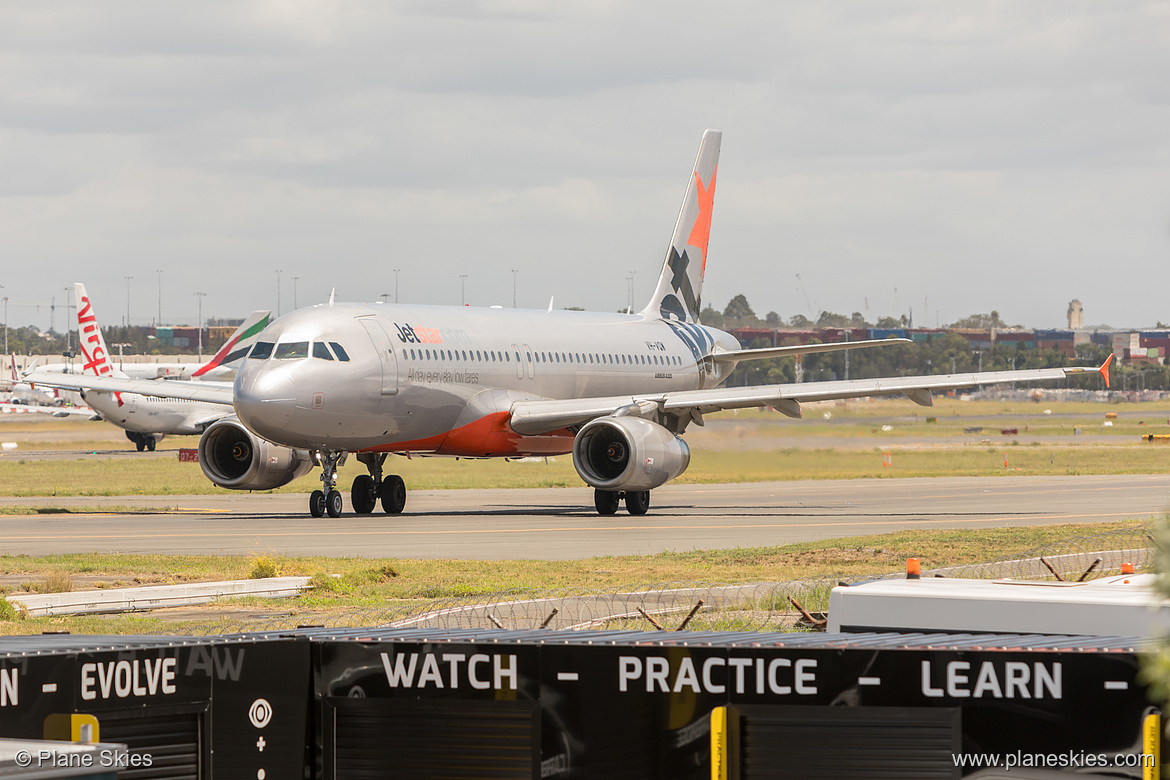 Jetstar Airways Airbus A320-200 VH-VQW at Sydney Kingsford Smith International Airport (YSSY/SYD)