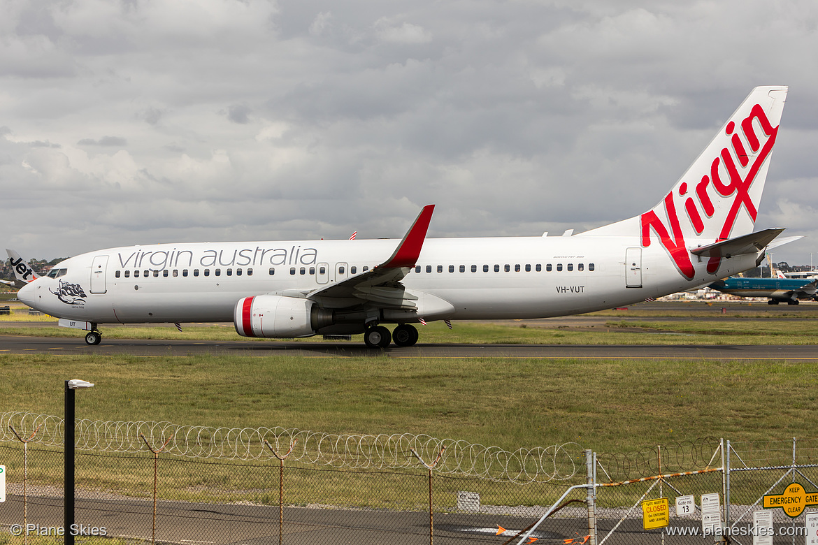 Virgin Australia Boeing 737-800 VH-VUT at Sydney Kingsford Smith International Airport (YSSY/SYD)