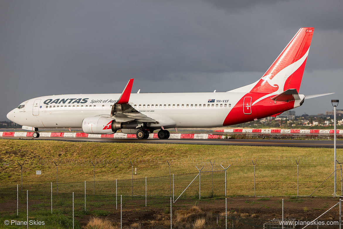 Qantas Boeing 737-800 VH-VXF at Sydney Kingsford Smith International Airport (YSSY/SYD)