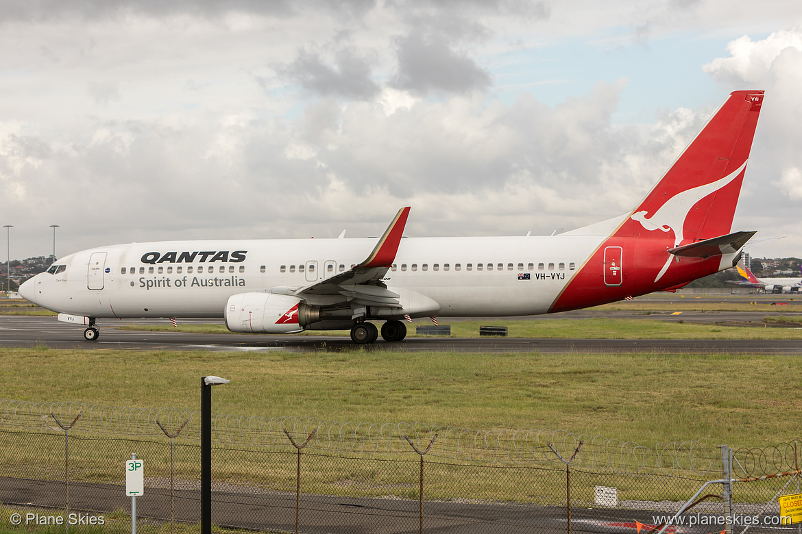 Qantas Boeing 737-800 VH-VYJ at Sydney Kingsford Smith International Airport (YSSY/SYD)