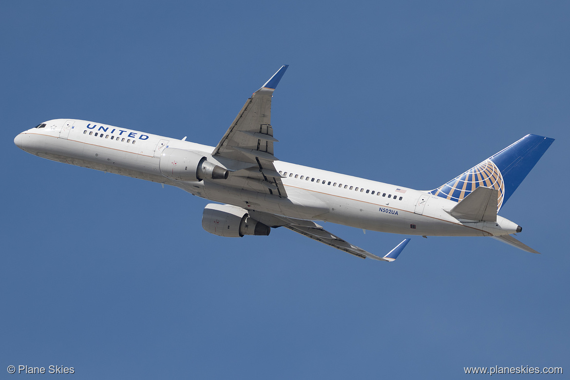 United Airlines Boeing 757-200 N502UA at Los Angeles International Airport (KLAX/LAX)