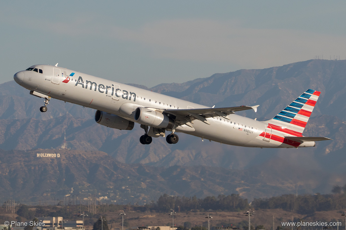 American Airlines Airbus A321-200 N981UY at Los Angeles International Airport (KLAX/LAX)