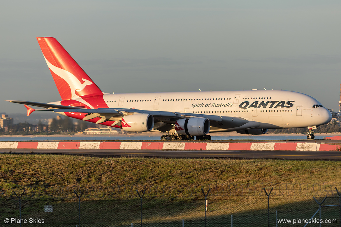 Qantas Airbus A380-800 VH-OQD at Sydney Kingsford Smith International Airport (YSSY/SYD)