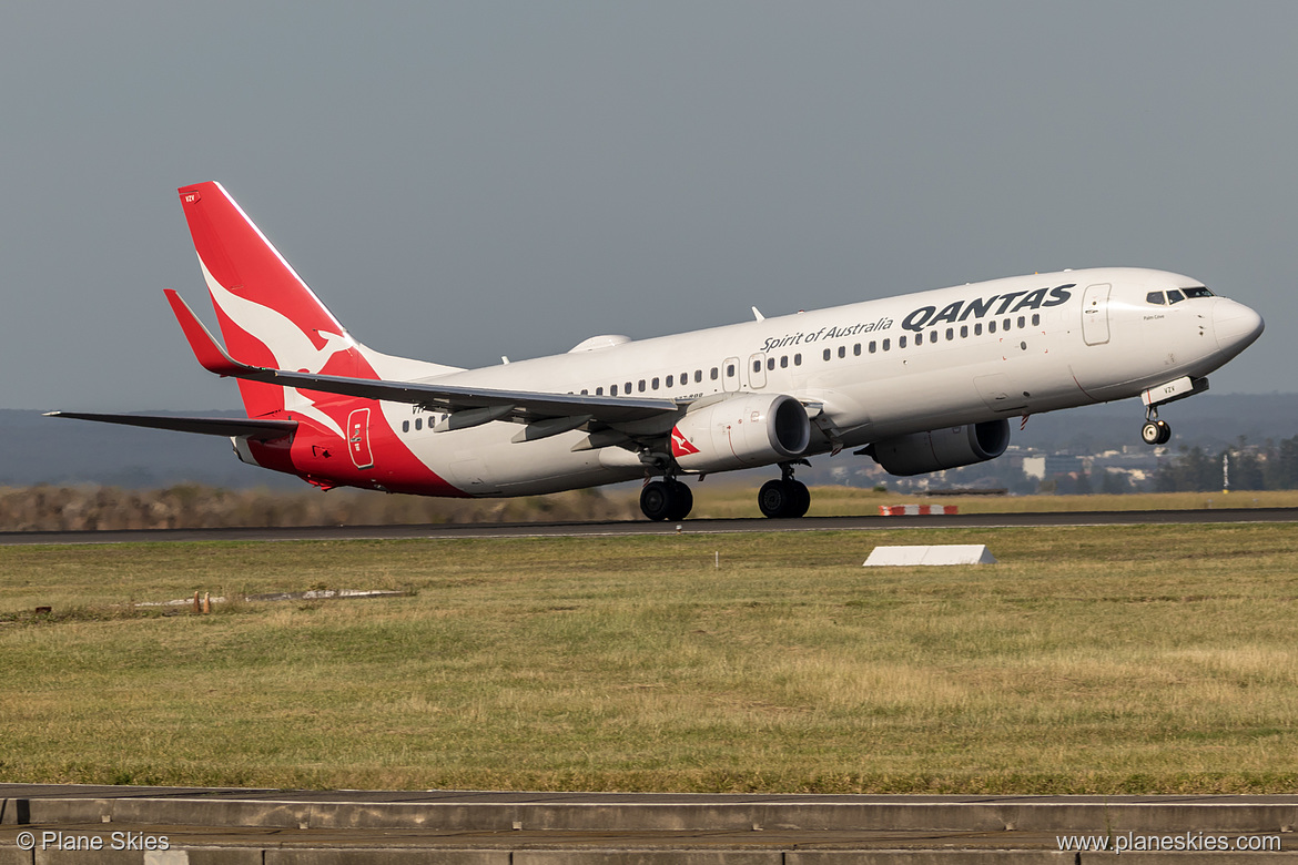 Qantas Boeing 737-800 VH-VZV at Sydney Kingsford Smith International Airport (YSSY/SYD)