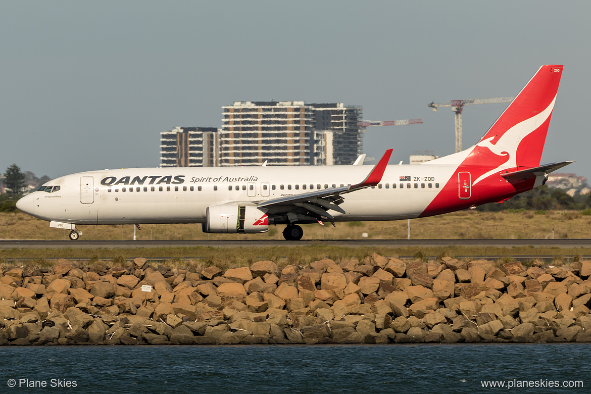 Qantas Boeing 737-800 ZK-ZQD at Sydney Kingsford Smith International Airport (YSSY/SYD)