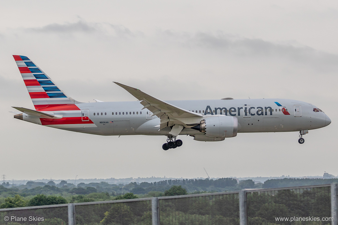 American Airlines Boeing 787-8 N806AA at London Heathrow Airport (EGLL/LHR)